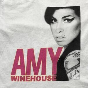 Amy Winehouse Preowned Small T-shirt